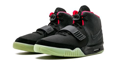 nike air yeezy 2 solar red replica|nike yeezy 2 red october.